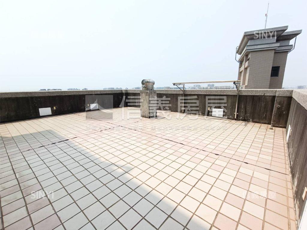 公園首排友友輕井澤美二房房屋室內格局與周邊環境