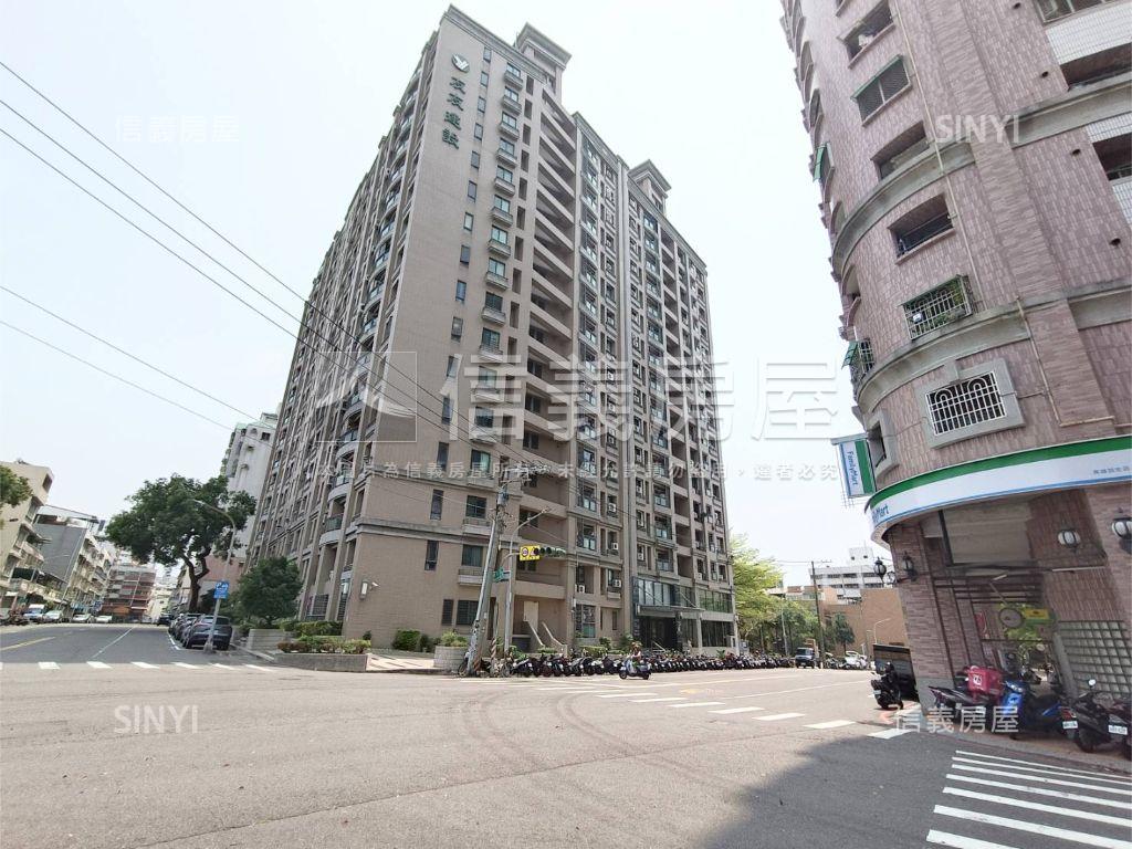 公園首排友友輕井澤美二房房屋室內格局與周邊環境