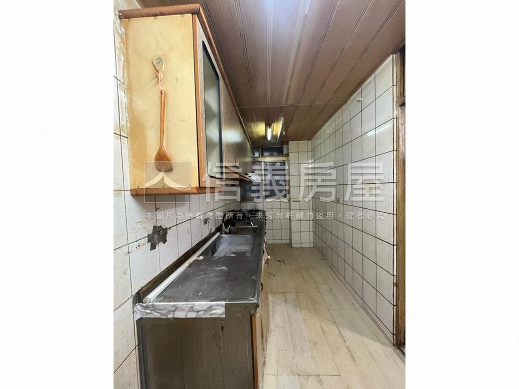 近新民高中店住房屋室內格局與周邊環境