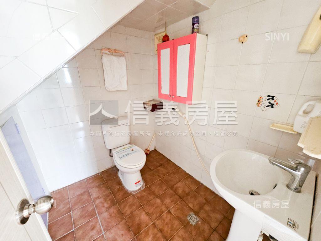 陽光山林幽靜深遠美透天房屋室內格局與周邊環境