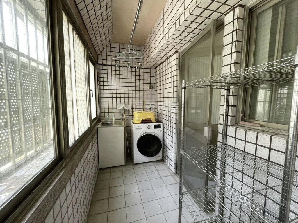 近捷運＊櫻花園邸漂亮樓店房屋室內格局與周邊環境