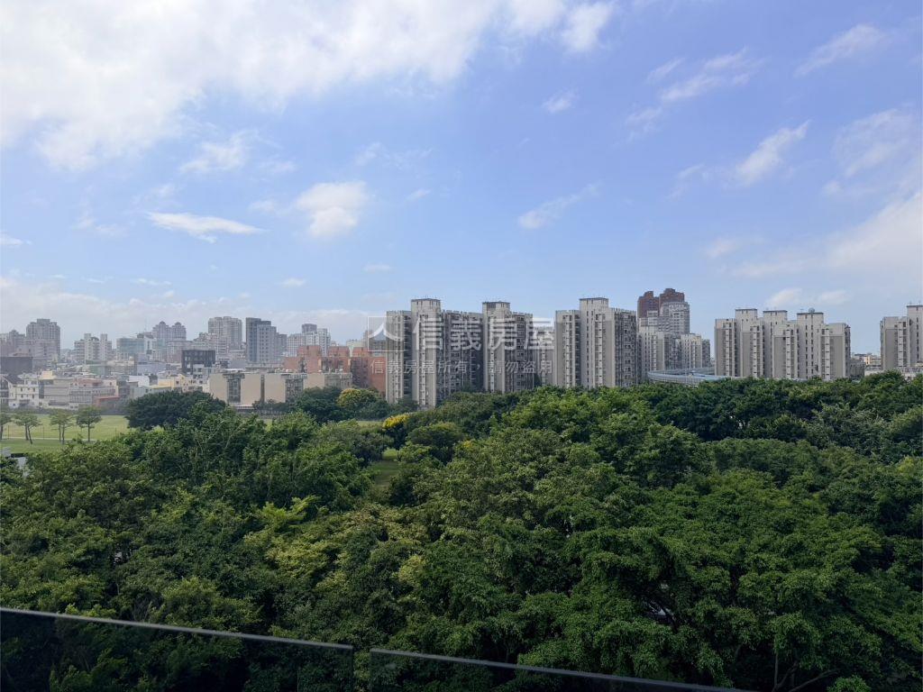 眺望樹海三房平車房屋室內格局與周邊環境