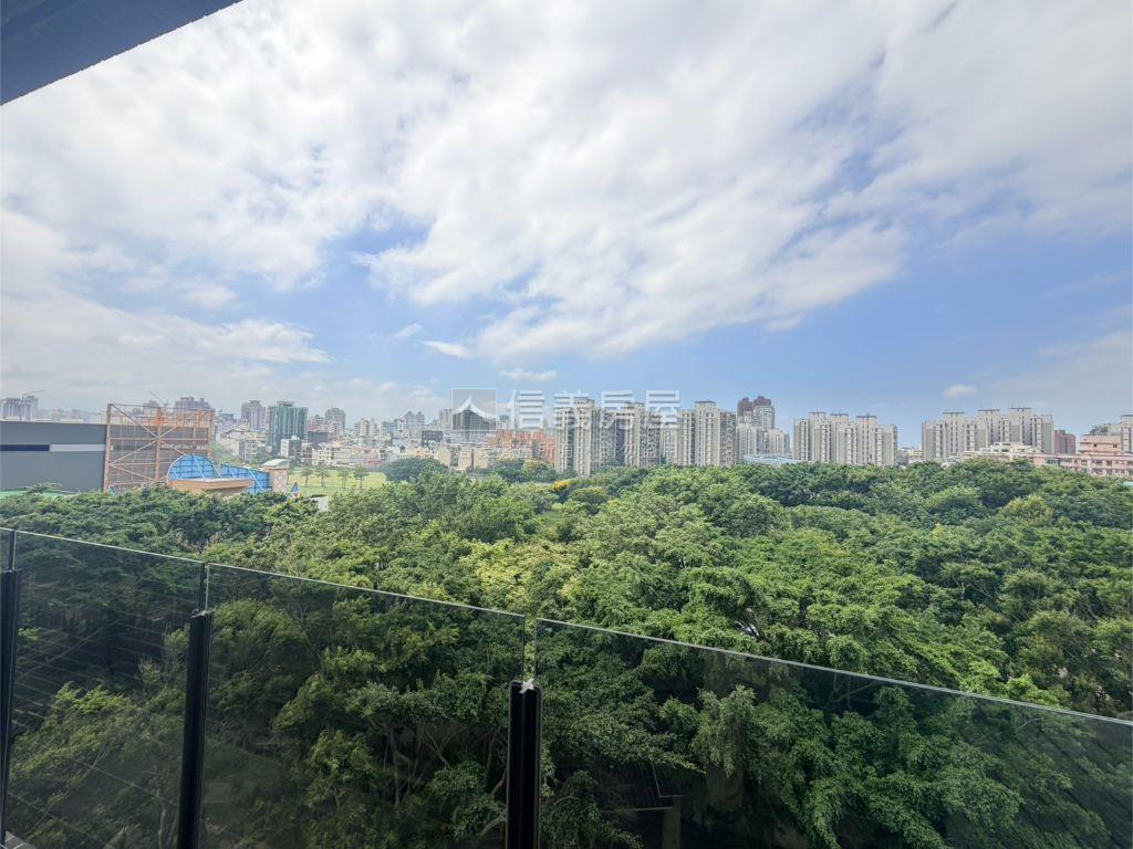 眺望樹海三房平車房屋室內格局與周邊環境