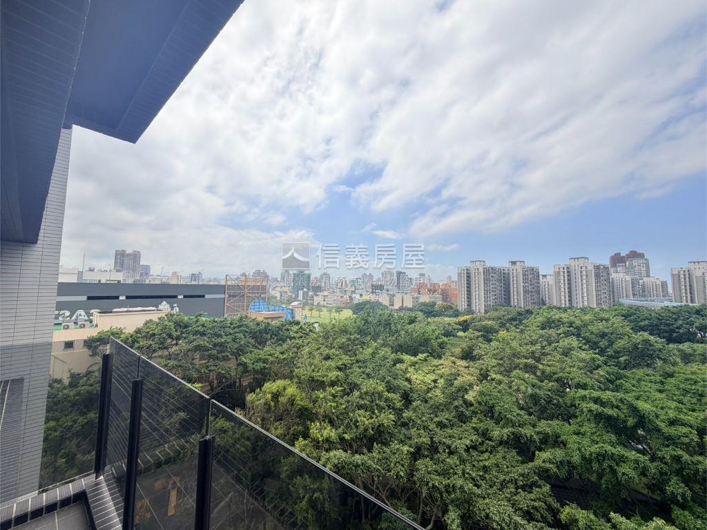 眺望樹海三房平車房屋室內格局與周邊環境