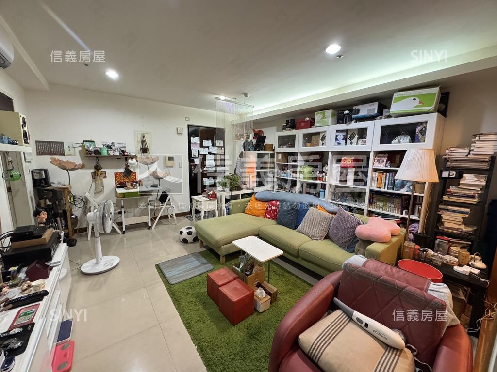 稀有西班牙水花園方正二房房屋室內格局與周邊環境