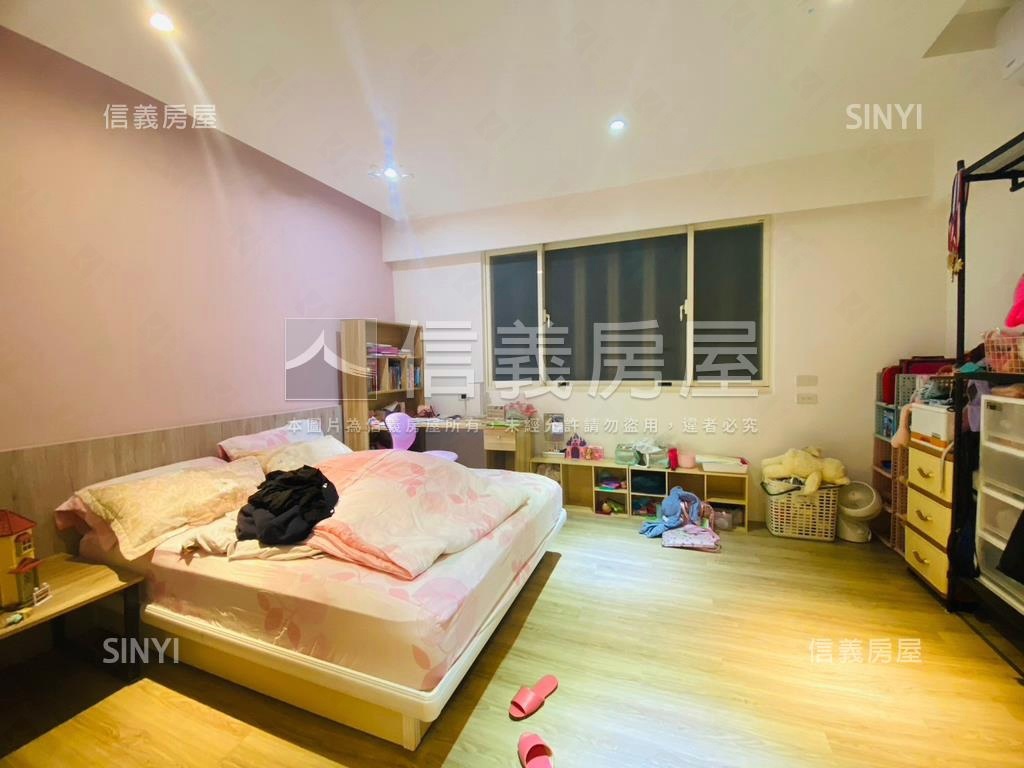 近忠貞市場裝潢美透天房屋室內格局與周邊環境
