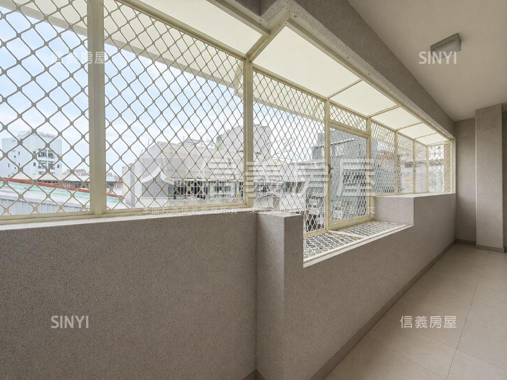 西區◆柳川旁四房可停車房屋室內格局與周邊環境