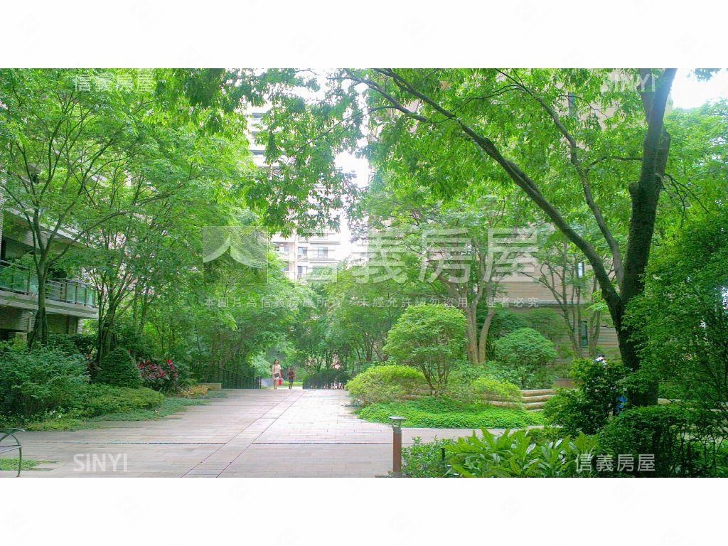 鳳翔邊間臻美峰景房屋室內格局與周邊環境