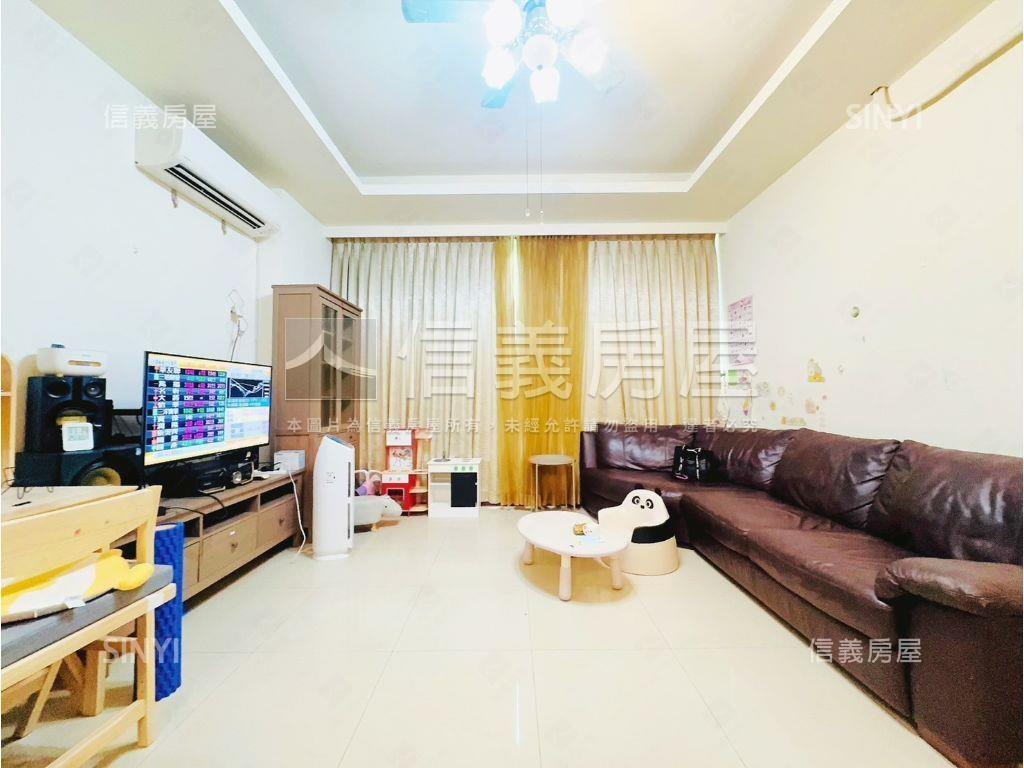 近楊梅交流道邊間４房透天房屋室內格局與周邊環境