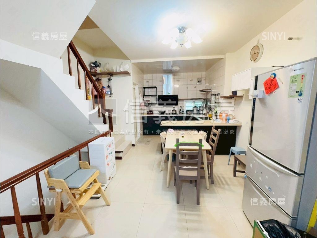 近楊梅交流道邊間４房透天房屋室內格局與周邊環境