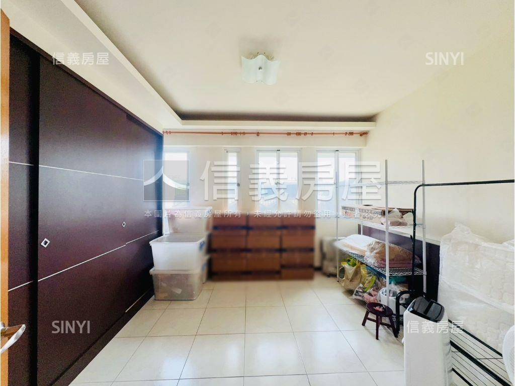 近楊梅交流道邊間４房透天房屋室內格局與周邊環境