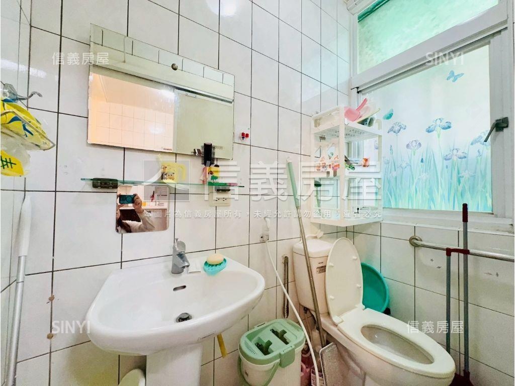 近楊梅交流道邊間４房透天房屋室內格局與周邊環境