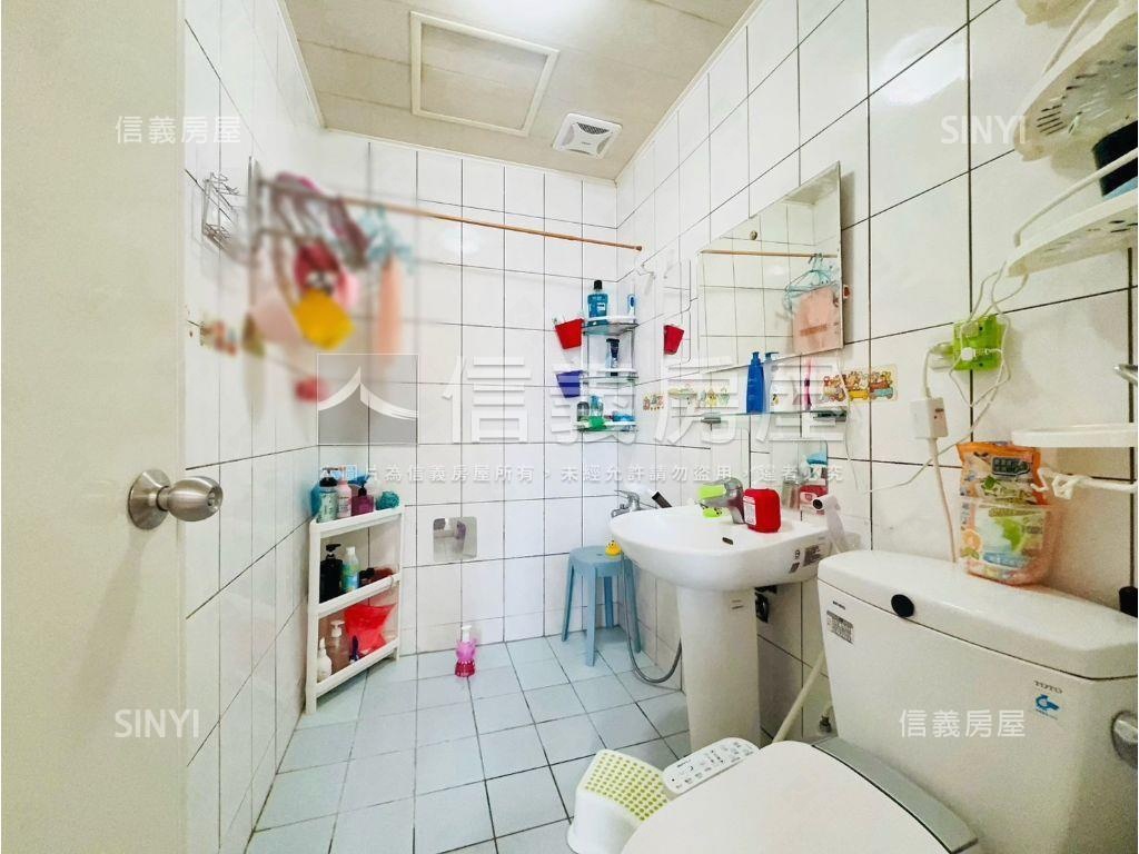 近楊梅交流道邊間４房透天房屋室內格局與周邊環境