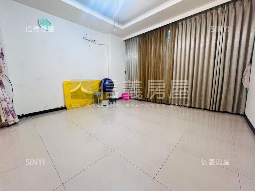 近楊梅交流道邊間４房透天房屋室內格局與周邊環境