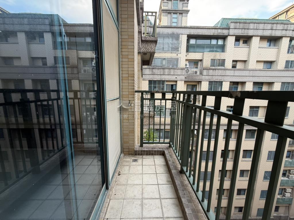 近公園採光讚一品博觀房屋室內格局與周邊環境