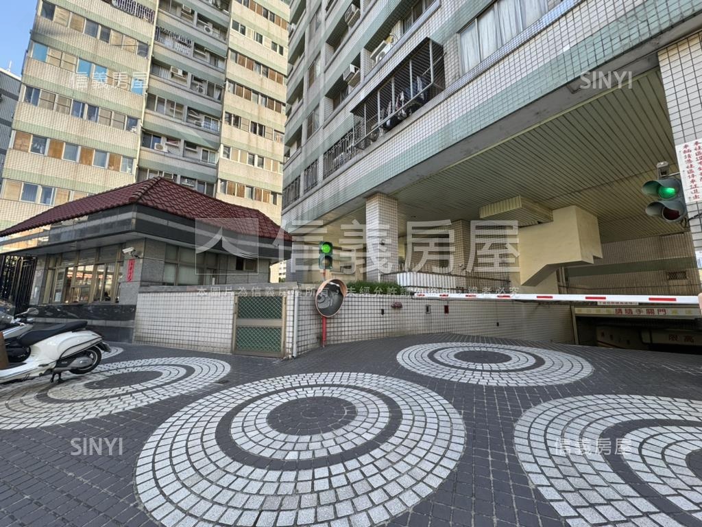 現代經典高樓四房大平車房屋室內格局與周邊環境