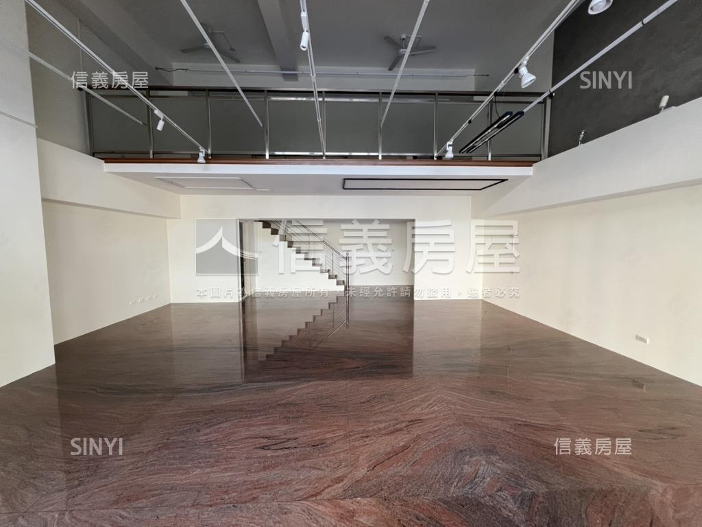 水蓮３鄰路店面。大器房屋室內格局與周邊環境