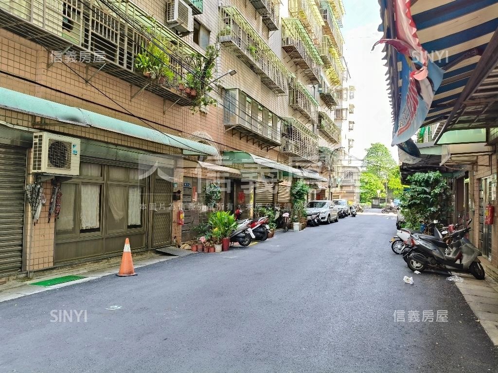 降價建安街多功能邊間一樓房屋室內格局與周邊環境
