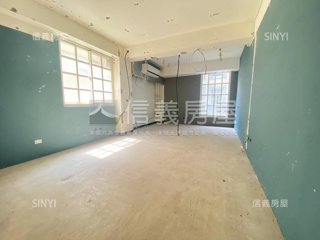 薇風廣場角間透店獨立車位房屋室內格局與周邊環境