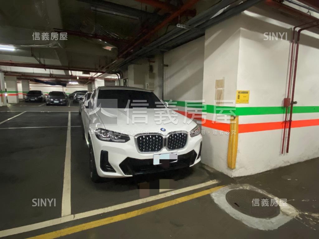 薇風廣場角間透店獨立車位房屋室內格局與周邊環境