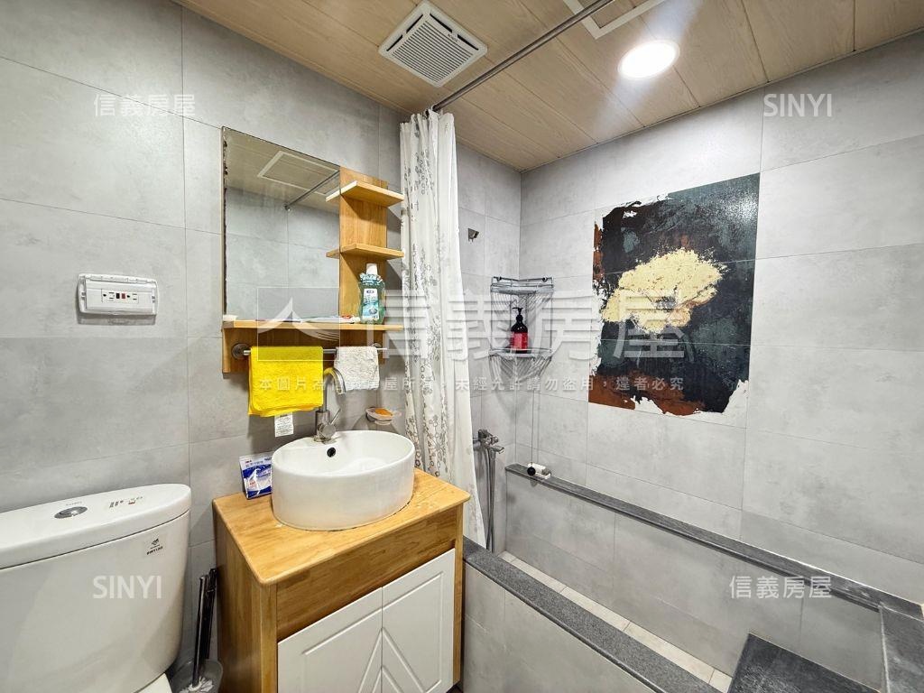 河堤首排樹海景觀四房平車房屋室內格局與周邊環境