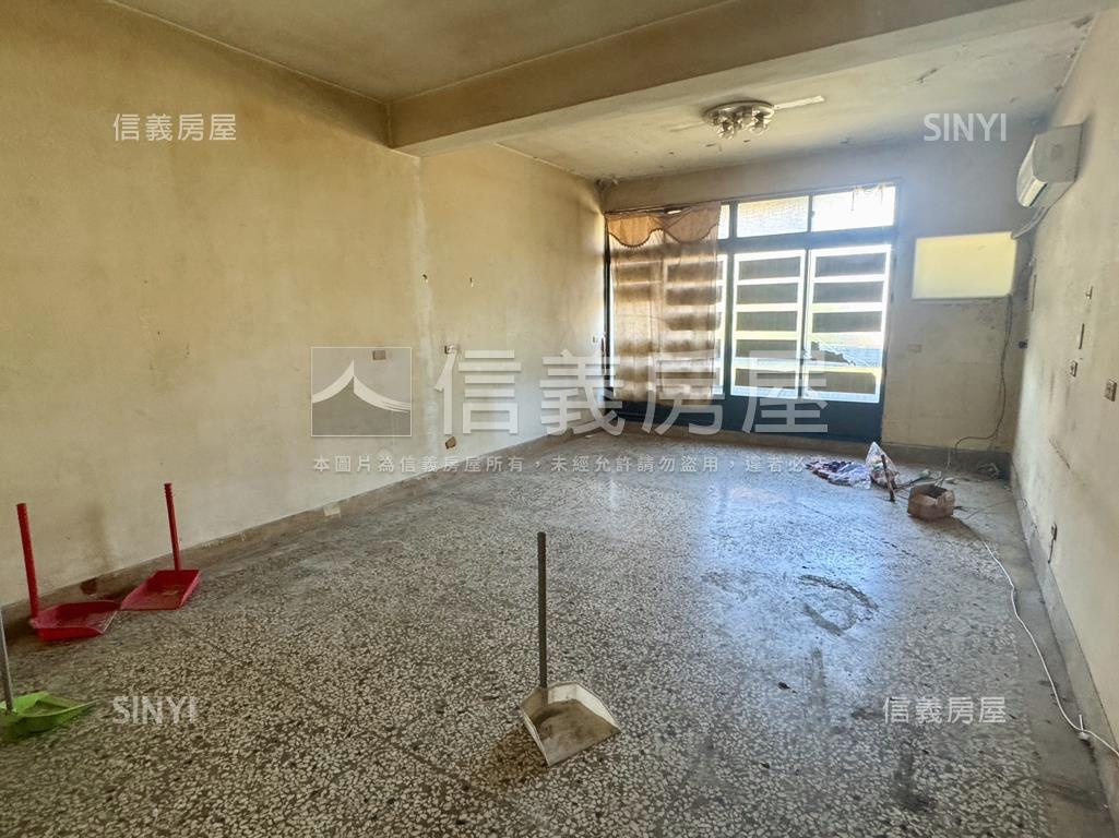 正國光路透店房屋室內格局與周邊環境