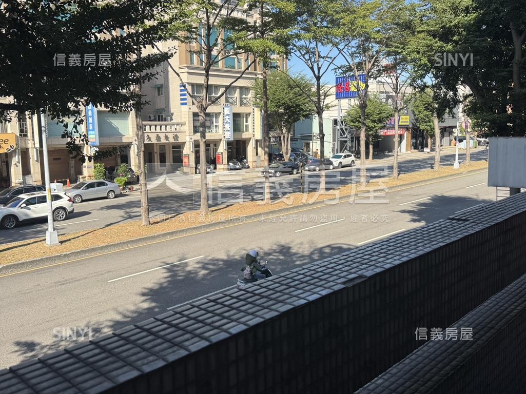 正國光路透店房屋室內格局與周邊環境