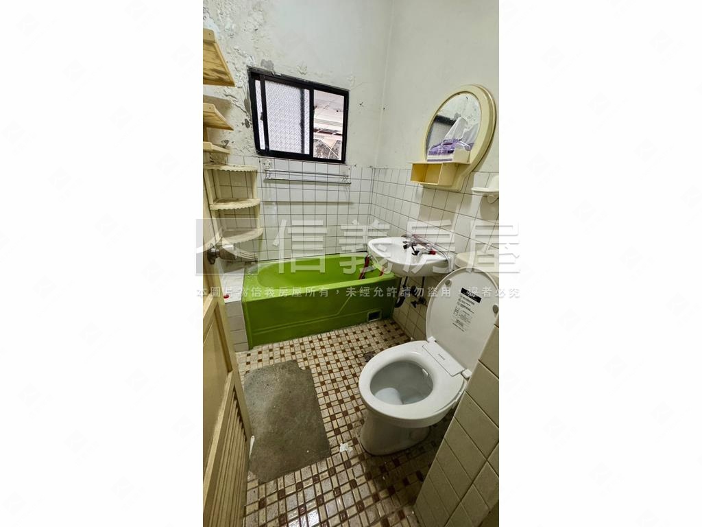 正國光路透店房屋室內格局與周邊環境