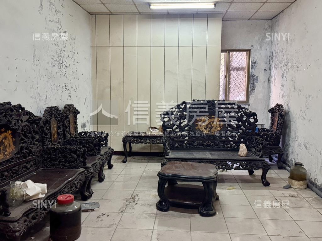 正國光路透店房屋室內格局與周邊環境