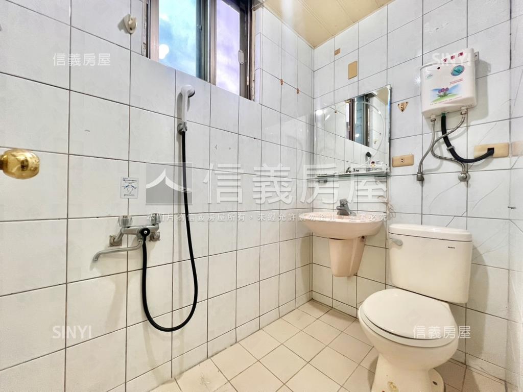 頂溪捷運低總價美套房房屋室內格局與周邊環境