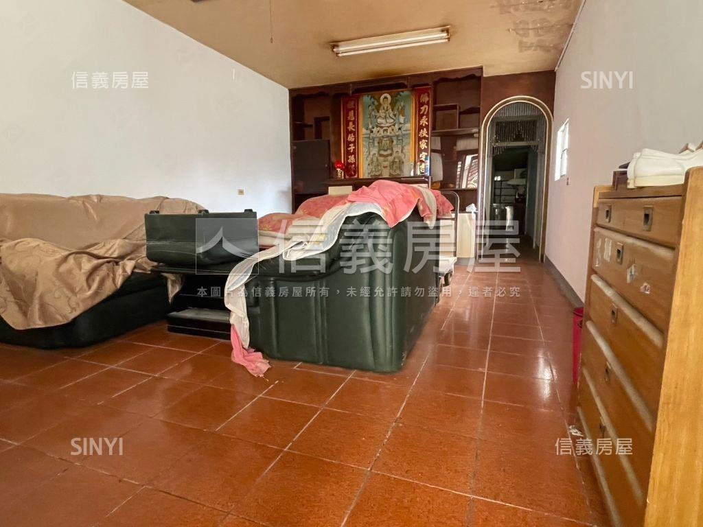 公園路小資透天房屋室內格局與周邊環境