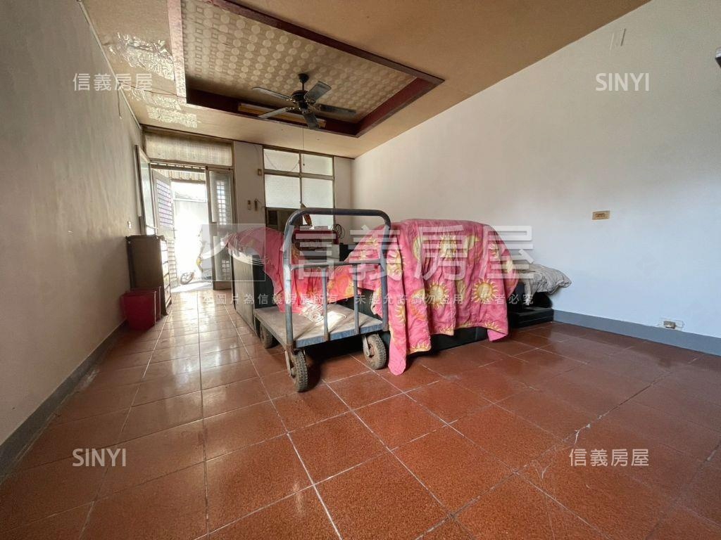 公園路小資透天房屋室內格局與周邊環境