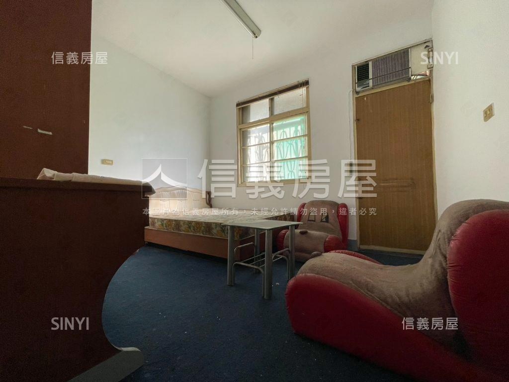 公園路小資透天房屋室內格局與周邊環境