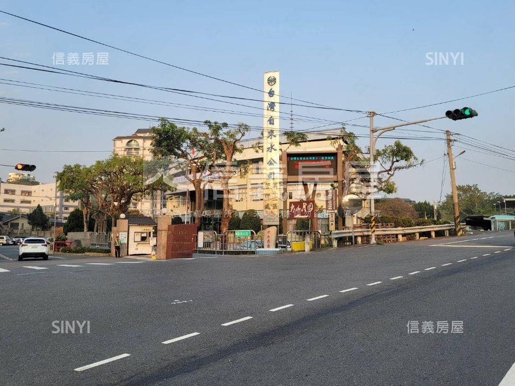 公園路小資透天房屋室內格局與周邊環境