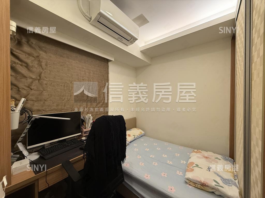 紐約二期前後陽台四房車位房屋室內格局與周邊環境