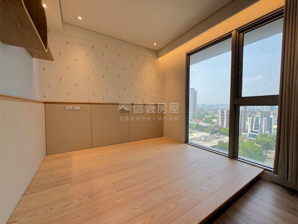 精銳花園高樓朝南裝潢戶房屋室內格局與周邊環境