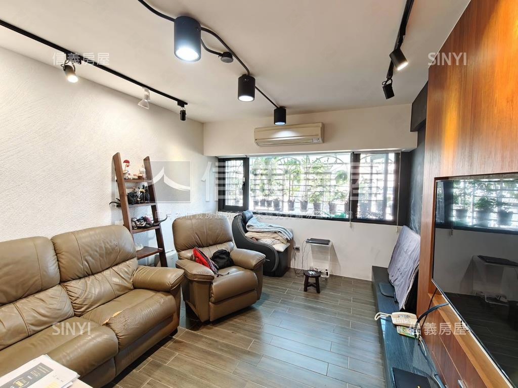 時代精美電梯三房工業風房屋室內格局與周邊環境