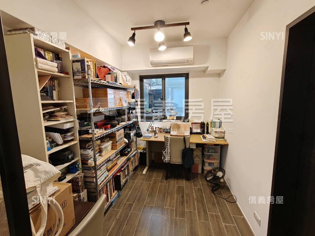 時代精美電梯三房工業風房屋室內格局與周邊環境