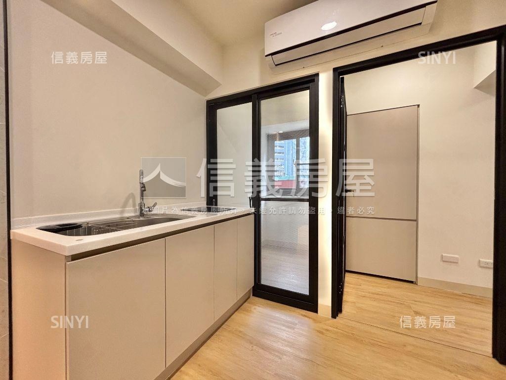 巨蛋裝潢成家２房房屋室內格局與周邊環境