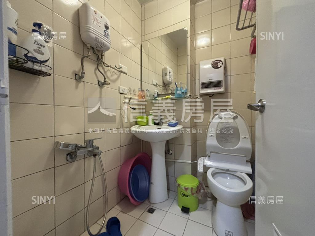 有故事的採光套房房屋室內格局與周邊環境