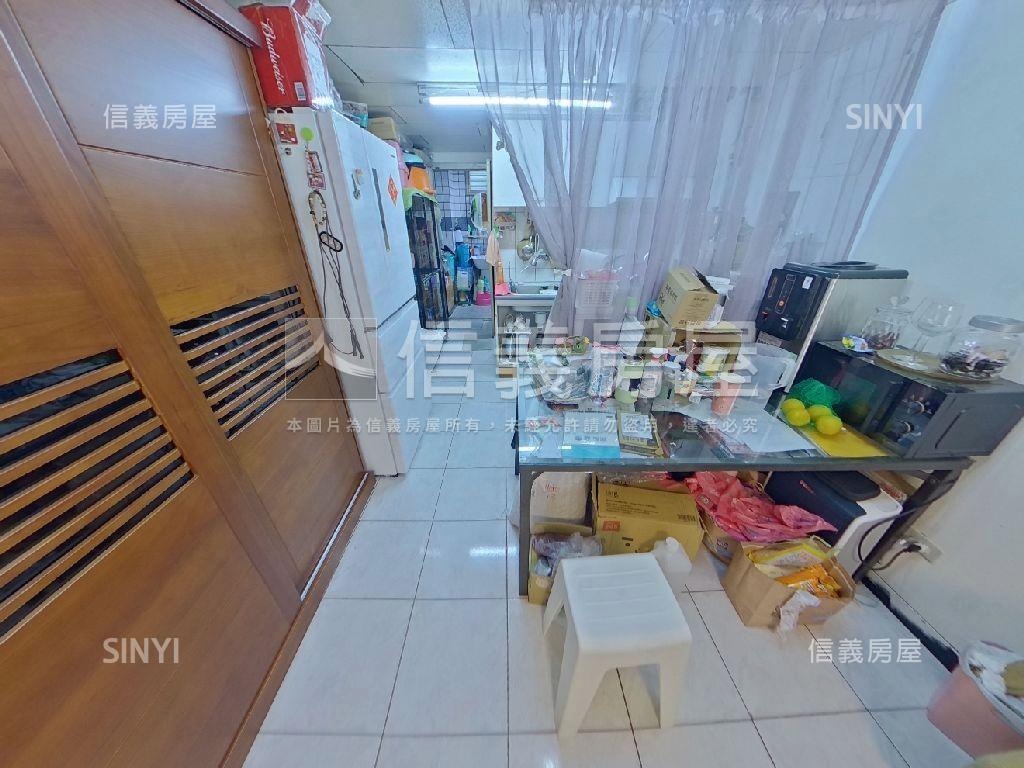 近新和國小捷運旁雙層小品房屋室內格局與周邊環境