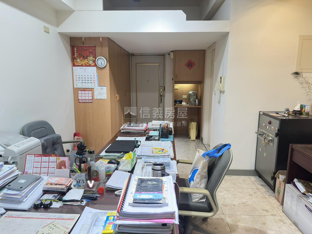 太平洋商務中心商用小辦公房屋室內格局與周邊環境