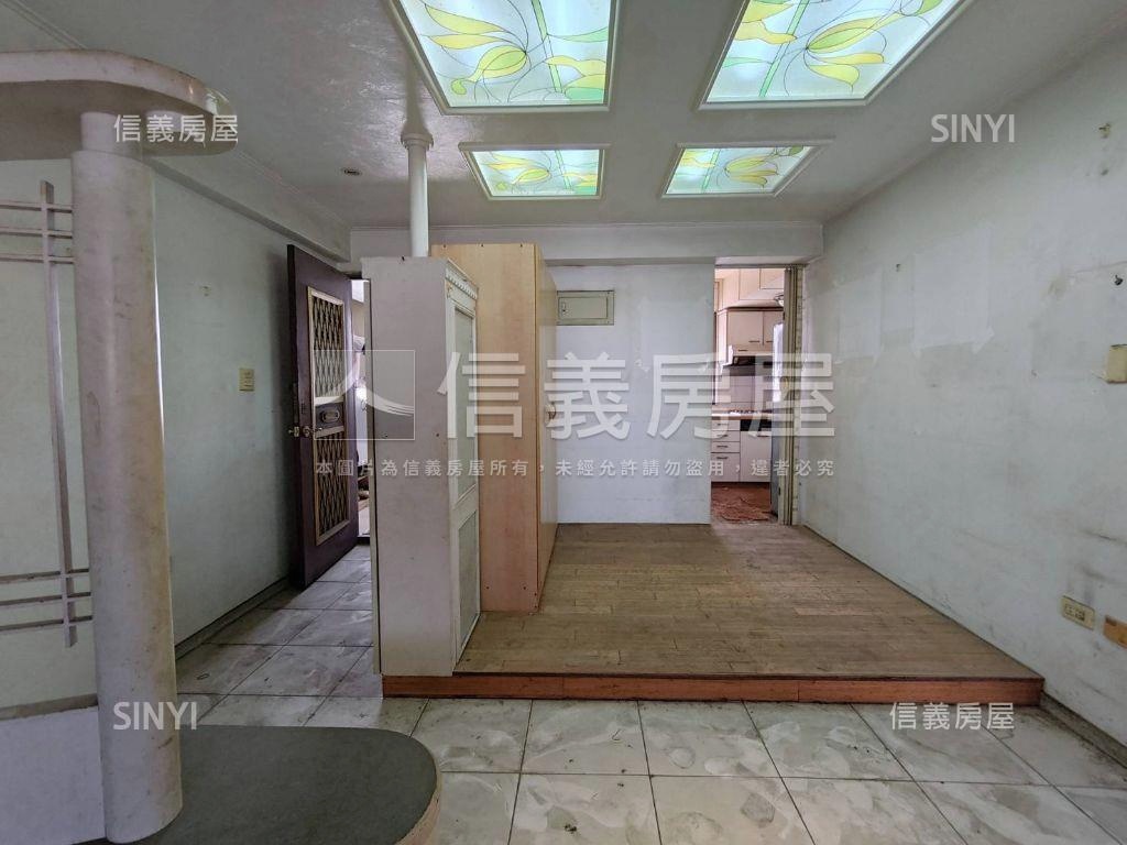 陽明次高樓大兩房房屋室內格局與周邊環境