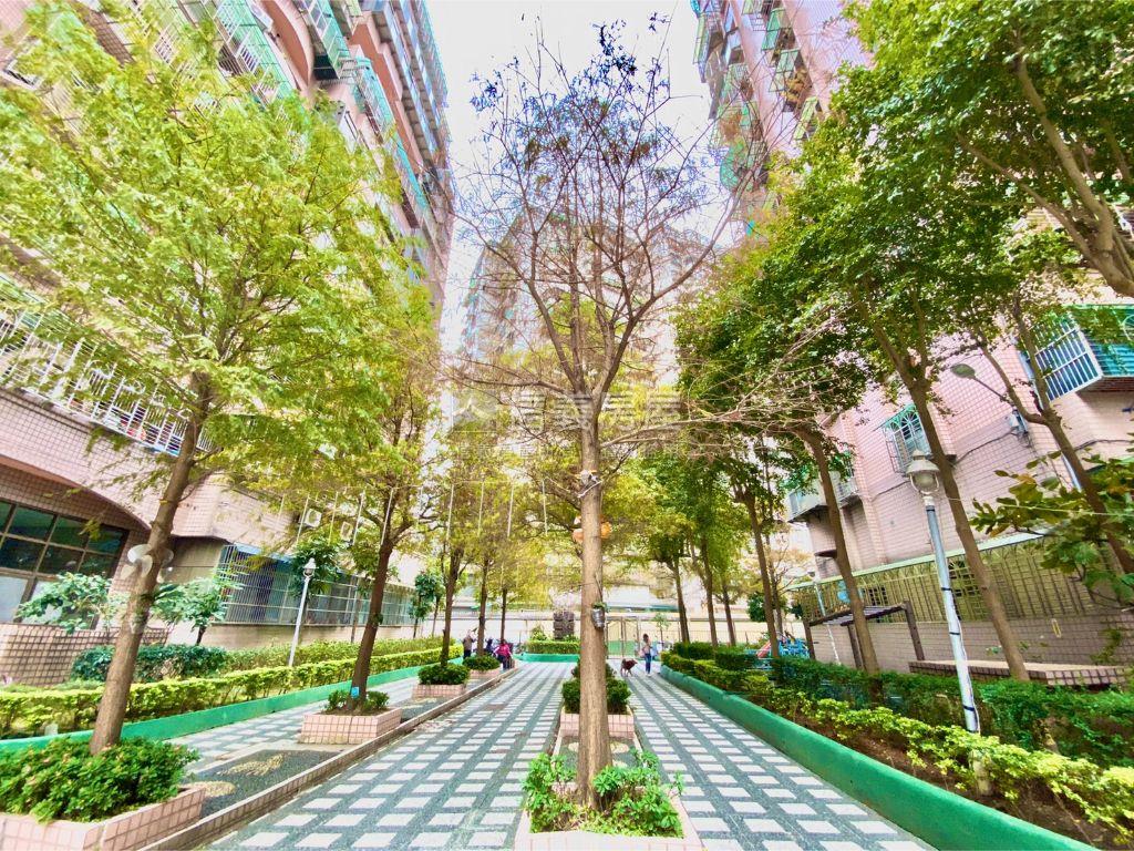 福禧大套房。有陽台房屋室內格局與周邊環境