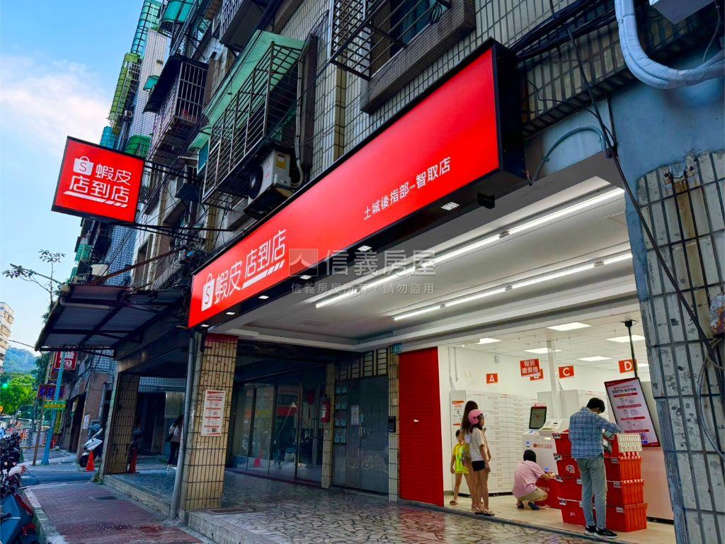 福禧大套房。有陽台房屋室內格局與周邊環境