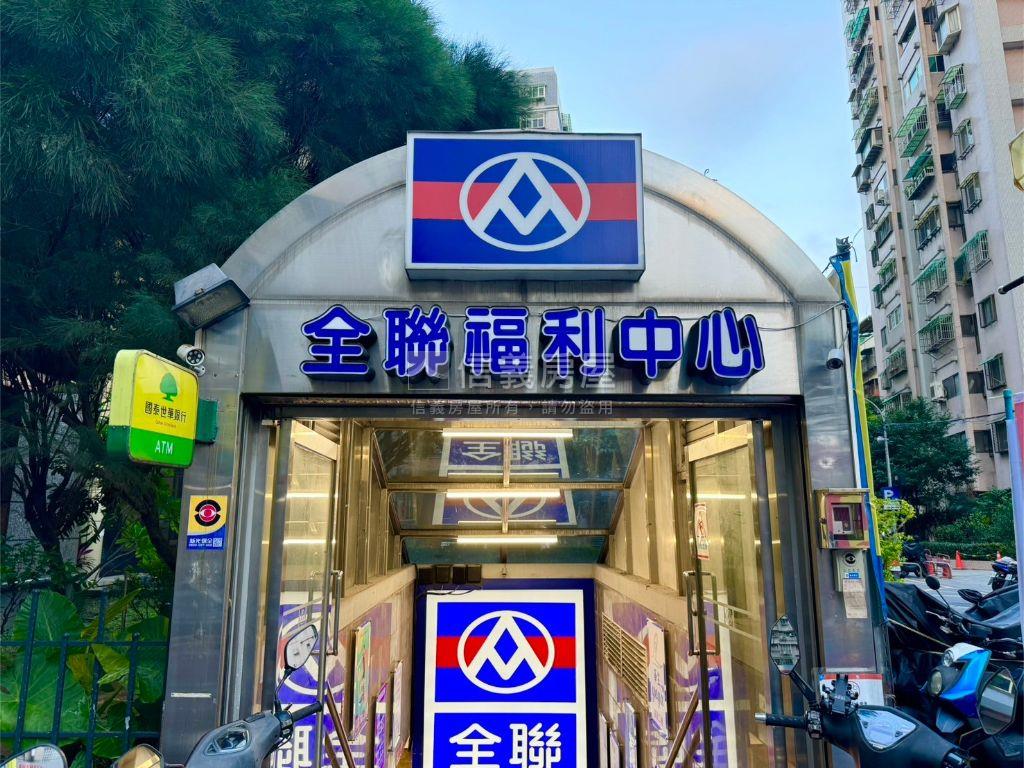 福禧大套房。有陽台房屋室內格局與周邊環境