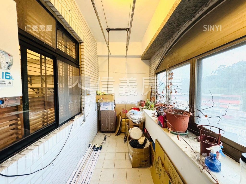 美景高樓電梯三房房屋室內格局與周邊環境