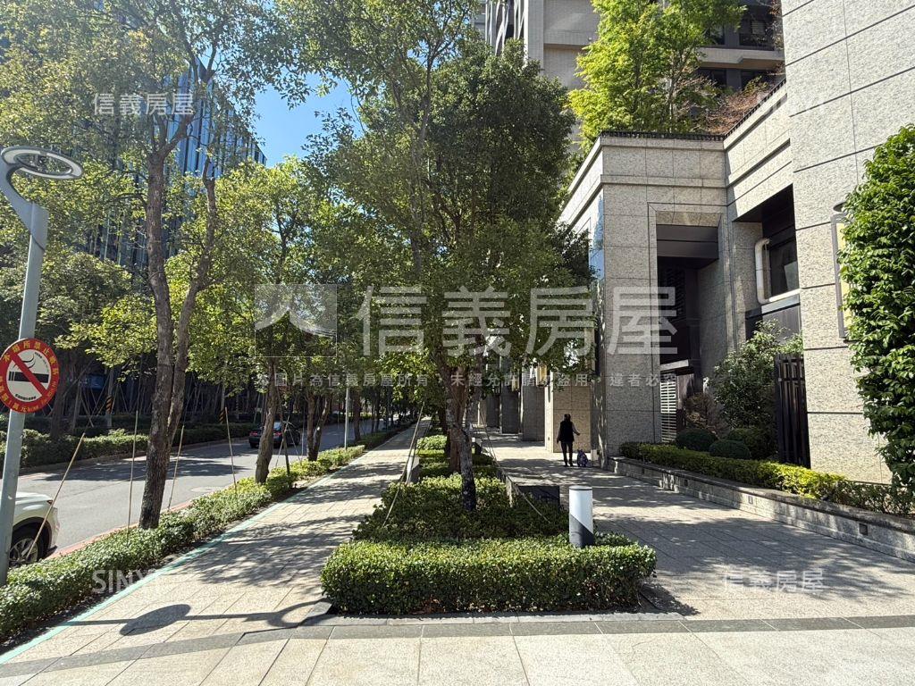 ＣＡＳＡ｜左岸景觀兩房宅房屋室內格局與周邊環境