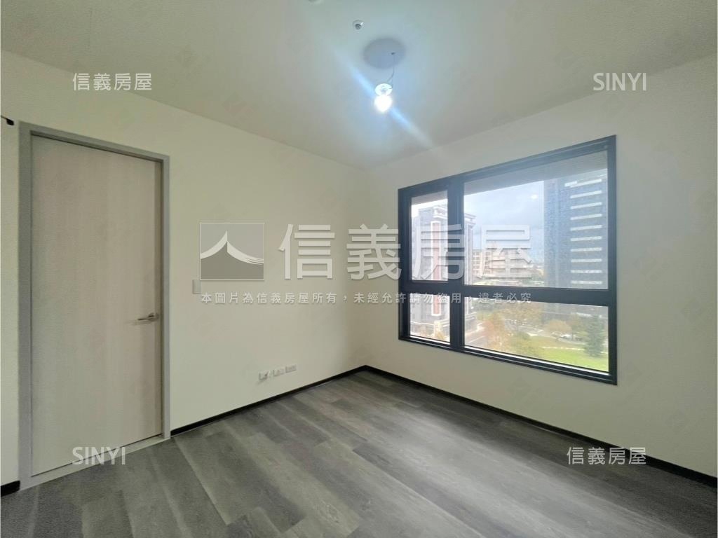 森ＰＡＲＫ面公園四房平車房屋室內格局與周邊環境