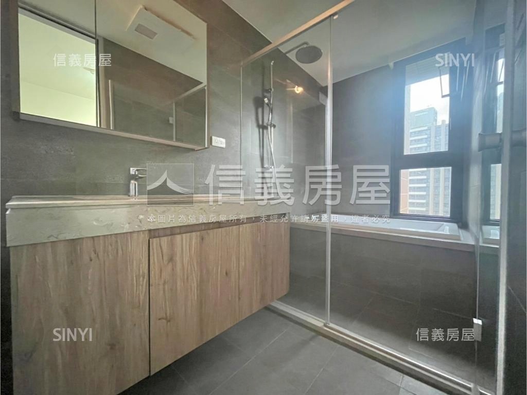 森ＰＡＲＫ面公園四房平車房屋室內格局與周邊環境